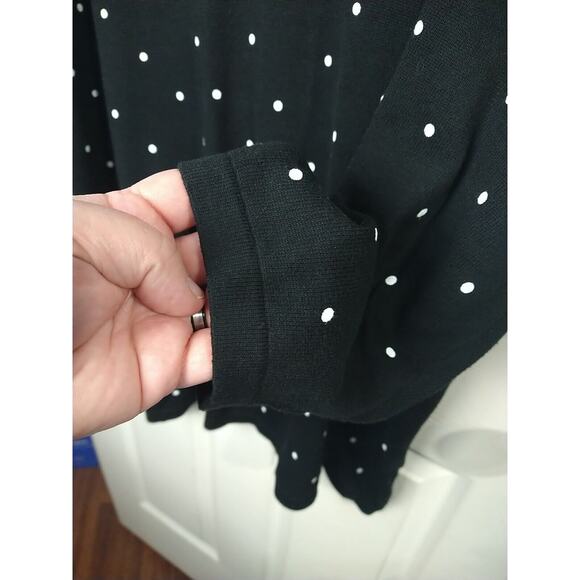 C.D Daniels Woman 2X Sweater V Neck Black White Floral Polka Dot Casual... - Picture 6 of 7